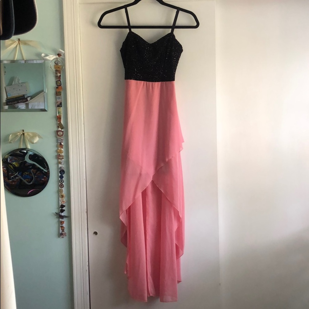 Semi-Formal Knee-Cut Dress